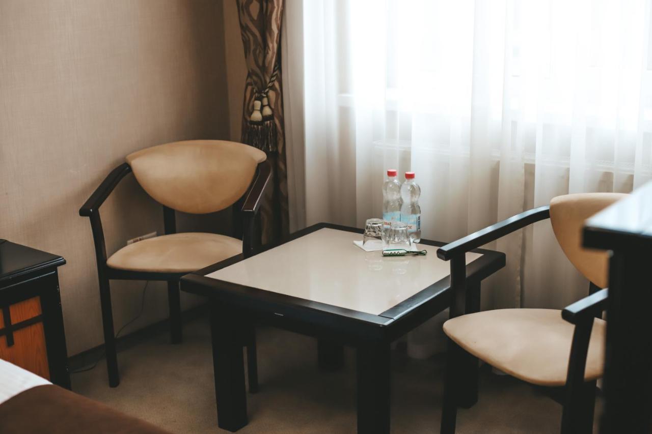 Georg Palace Hotel แชร์นิฟซี ภายนอก รูปภาพ