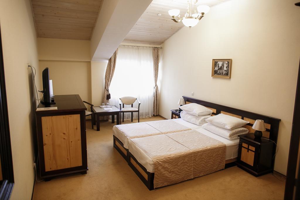 Georg Palace Hotel แชร์นิฟซี ภายนอก รูปภาพ